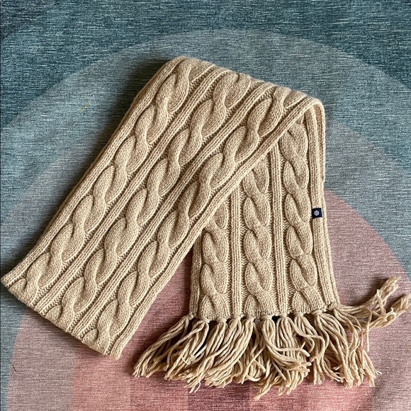 GAP Lambswool Cable Knit Scarf in Tan - Picture 1 of 6